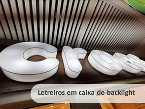 Letreiro em acrílico om iluminação interna no Rio de Janeiro - RJ