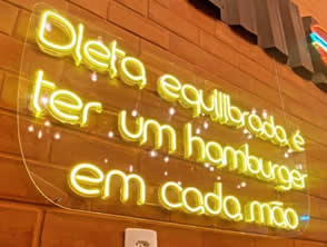 Placa Luminária em LED NEON para seu Bar e restaurante em Niterói, RJ;