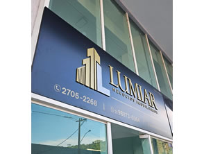 Letreiro em ACM com logo em PVC Expandido e Acrílico pintado em Dourado para Imobiliária em Niterói