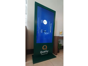 Totem/Display em ACM com estrutura em Hotel Quality Barra da Tijuca - RJ